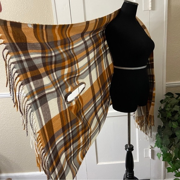 Soft Plaid Scarf With Armholes & Tassel Hem - Picture 2 of 11